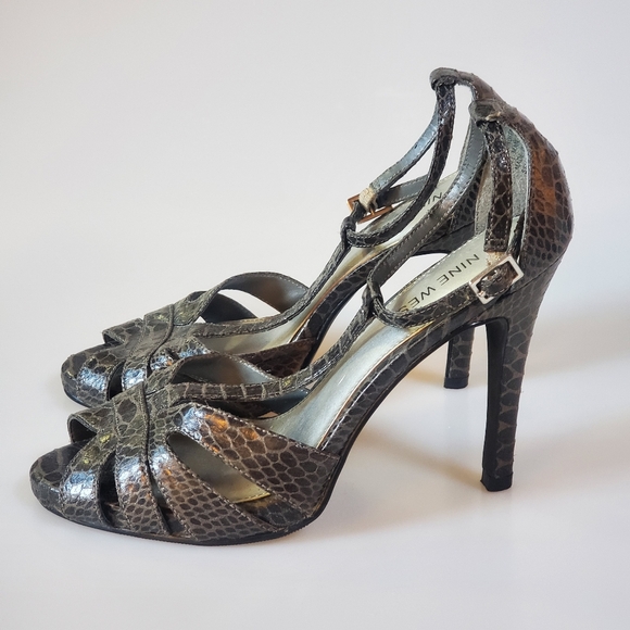 Nine West Brown Snake-Embossed T-Strap Open-Toe Pumps Size 6 - Picture 1 of 7